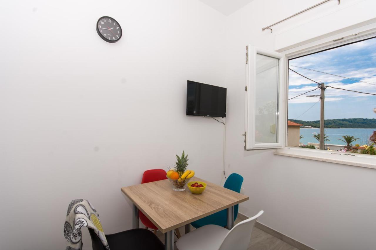Apartments Ploka Okrug Gornji Exterior photo