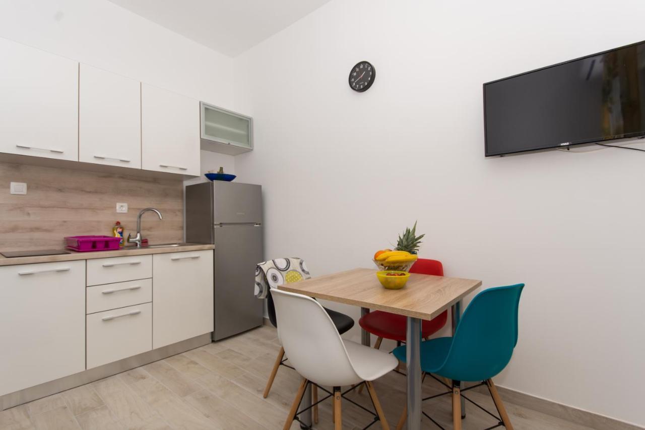 Apartments Ploka Okrug Gornji Exterior photo