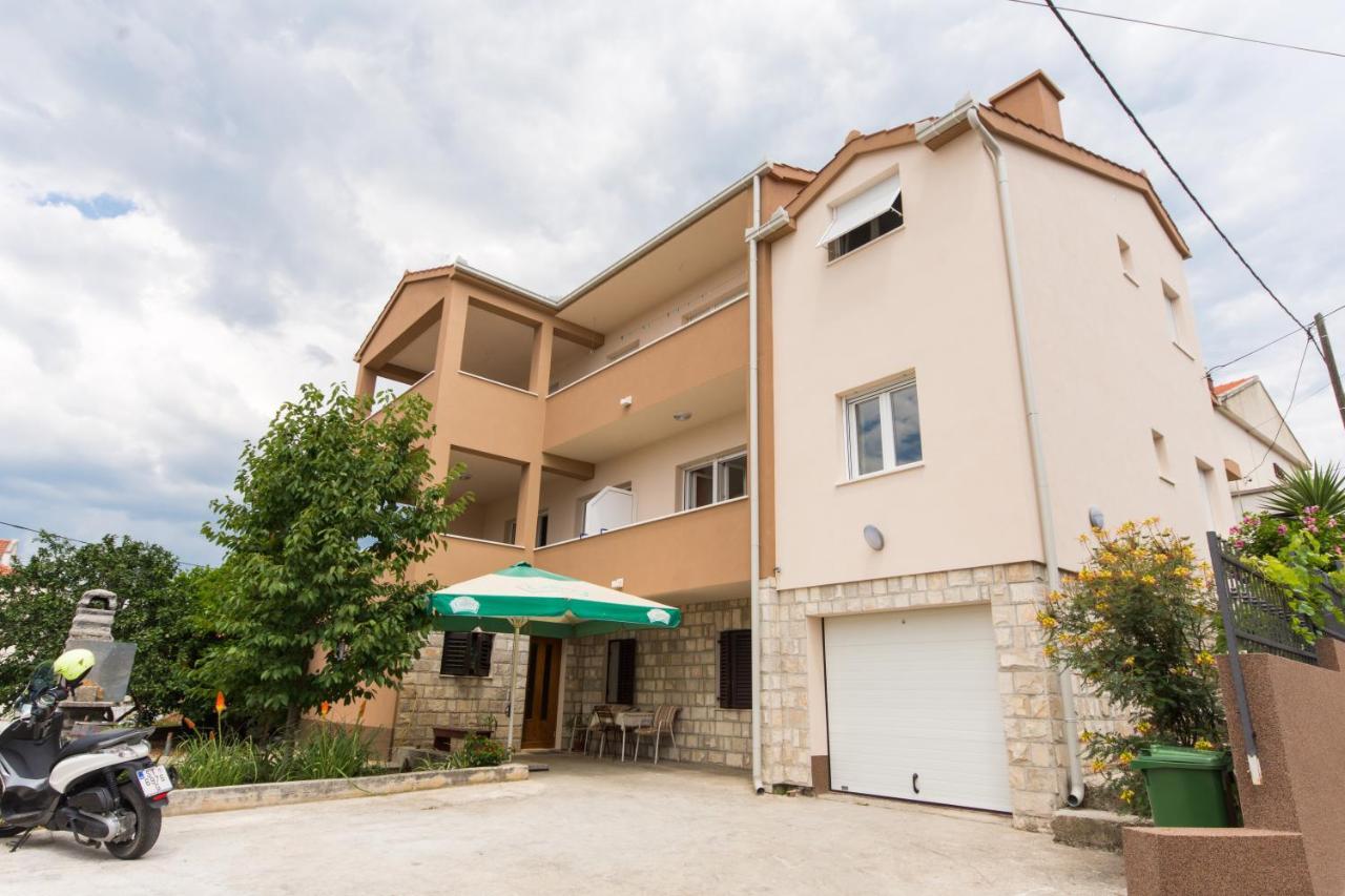 Apartments Ploka Okrug Gornji Exterior photo