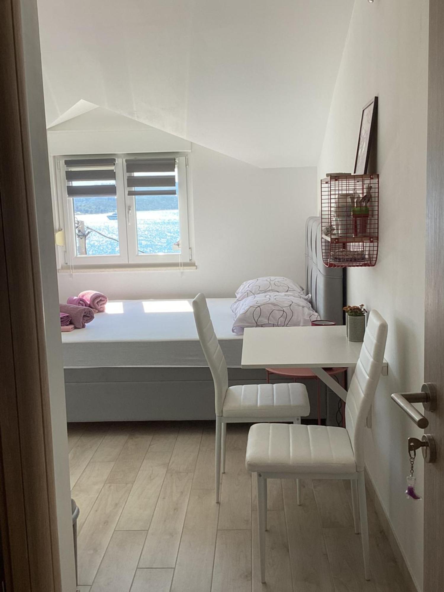 Apartments Ploka Okrug Gornji Exterior photo