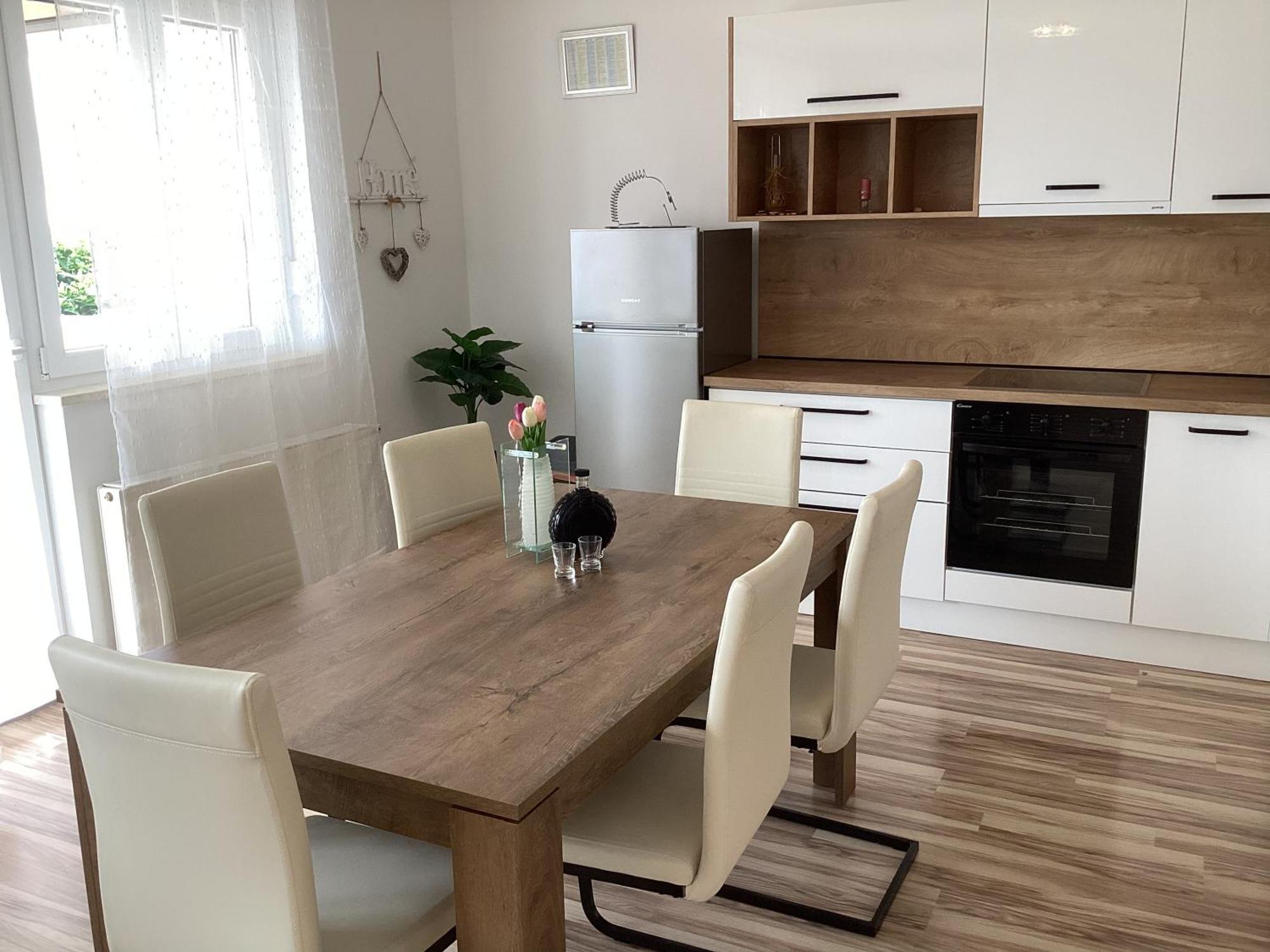 Apartments Ploka Okrug Gornji Exterior photo